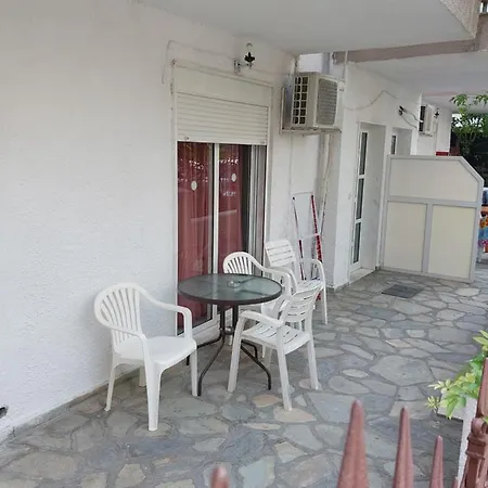 Pelekan And Athina 11 酒店