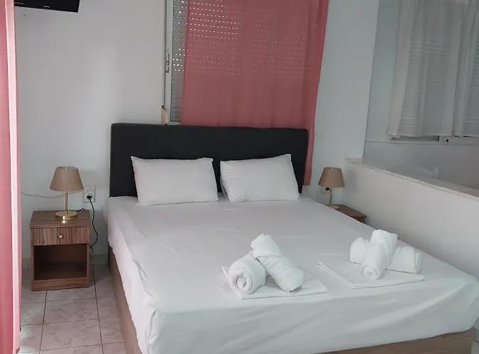 Hotel Pelekan And Athina 11